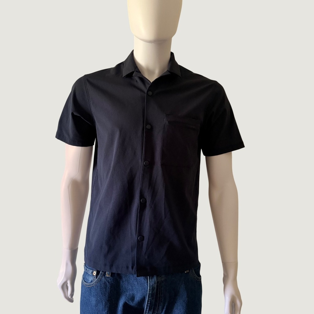 Lululemon Mens Short Sleeve Snap Front Ripstop Shirt Navy Blue Pocket Size S